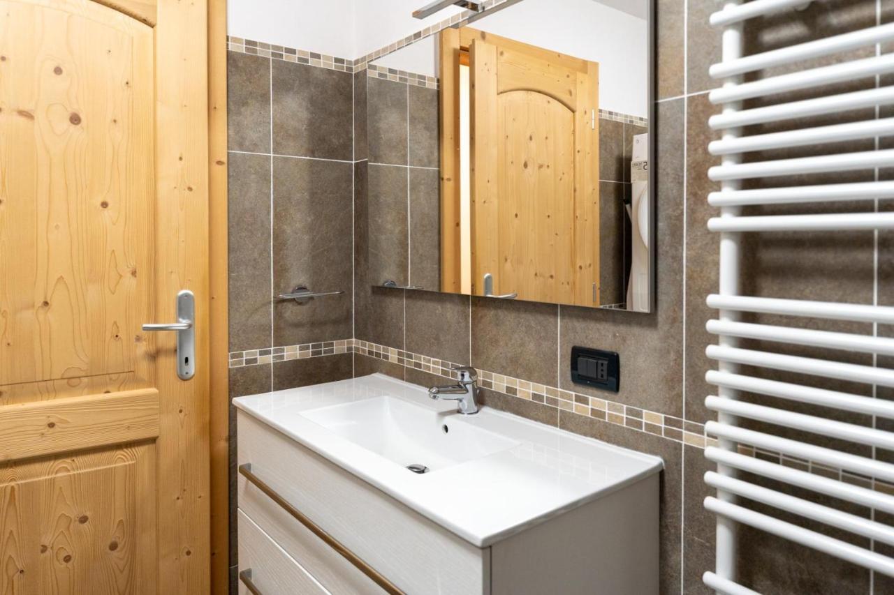 カヴァレーゼCasa Beba - Agenzia Dolomiti Affittiアパートメント エクステリア 写真