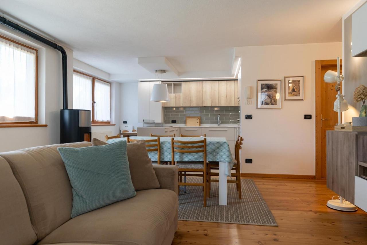 カヴァレーゼCasa Beba - Agenzia Dolomiti Affittiアパートメント エクステリア 写真
